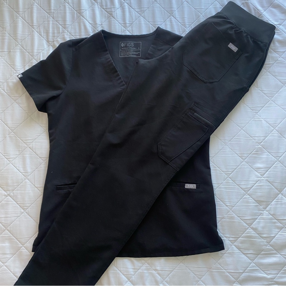 Figs Black Figs Scrub Set